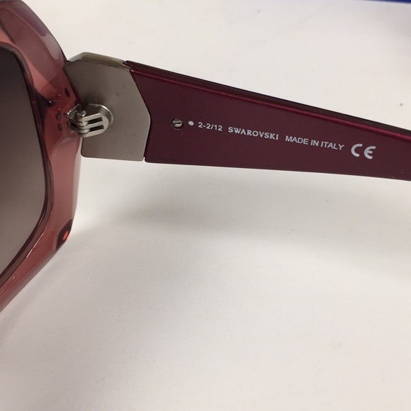 Swarovski  Crystal Encrusted Sunglasses Made in Italy 🇮🇹 Never Used - Picture 5 of 7